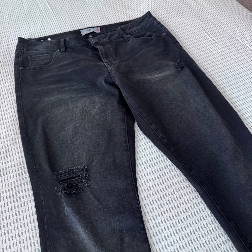 Cabi Black Distressed Jeans - Slim Boyfriend